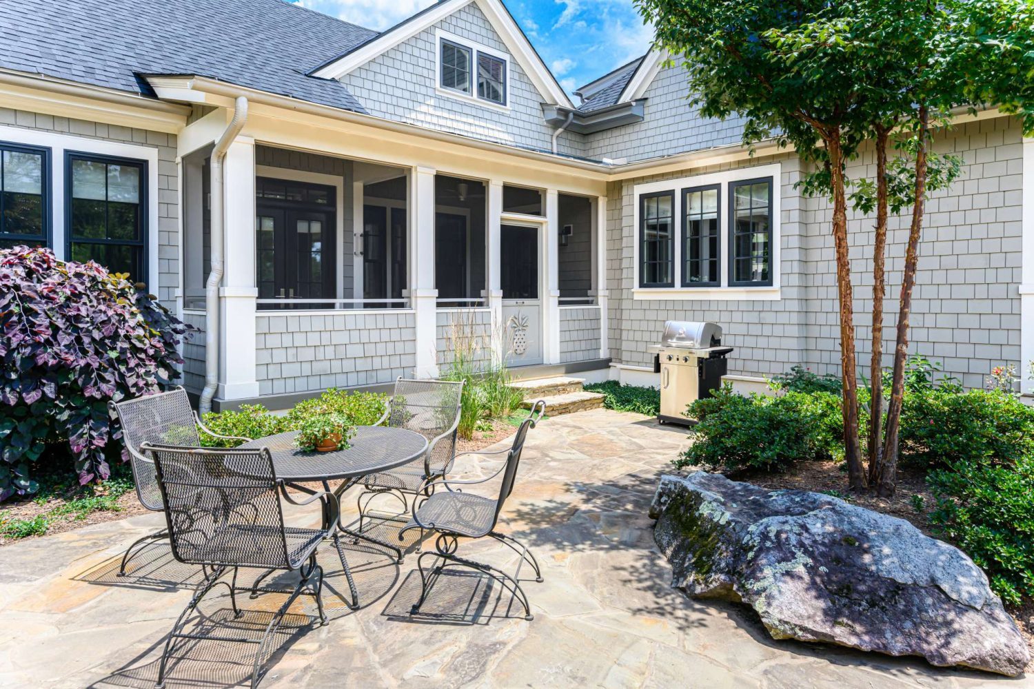 White Cedar Contemporary Cottage 