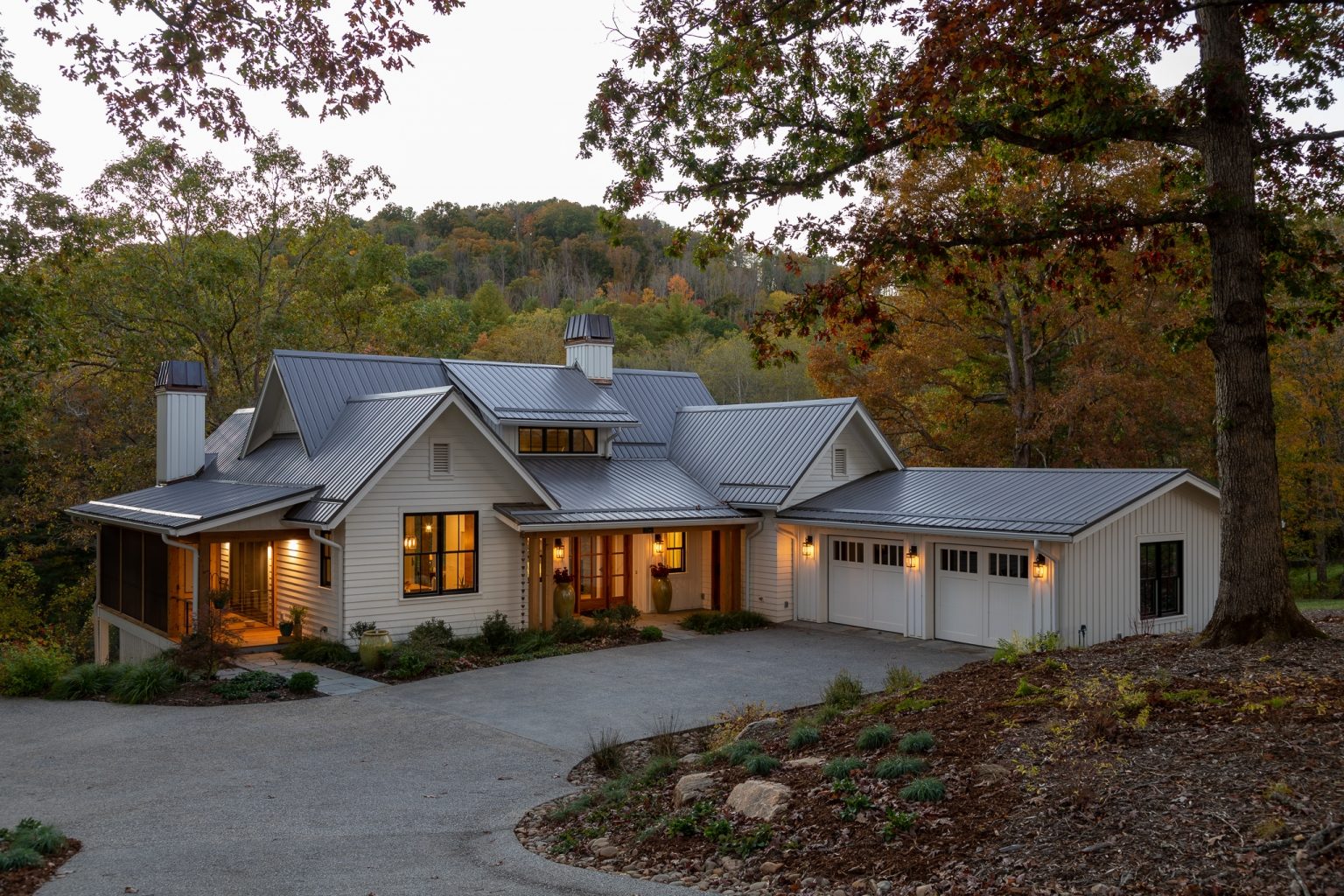 Platt Farmhouse Sovereign Oaks Jade Mountain Builders